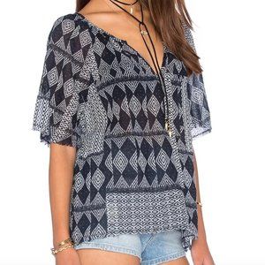 Velvet by Graham & Spencer Bellona Mali Gauze Print Blue and White Top Size XS